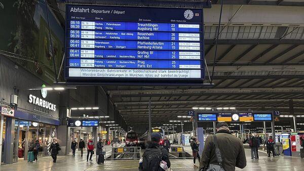 由于冻雨,慕尼黑机场暂停了所有航班 由于冻雨,慕尼黑机场暂停了所有航班