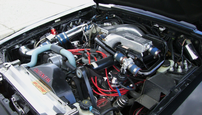 Bajaj Chetak Urbane价格，充电时间，其他450S范围，功能