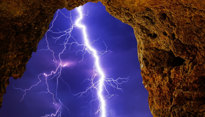 冬季风暴威胁美国东海岸交通混乱 冬季风暴威胁美国东海岸交通混乱