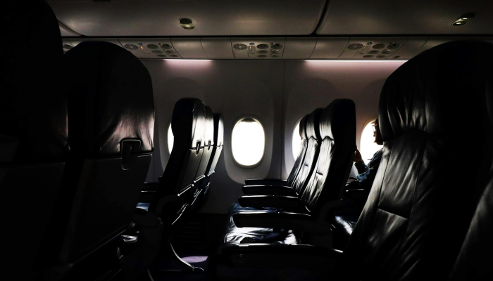 座位坏了，没有灯：带着两个孩子前往加拿大的女子抨击印度航空公司