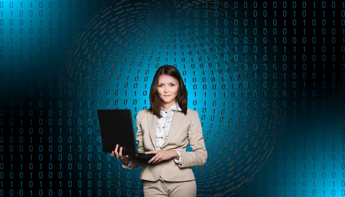 在谋杀案中，有三人被判为被告，其中一人是医生