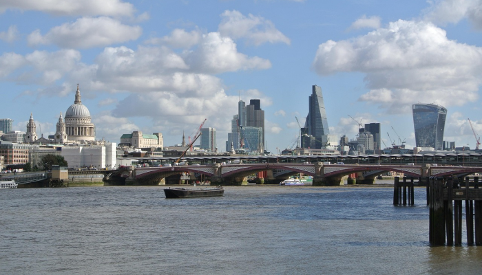 在格伦费尔之后，FCA改变了租赁建筑保险公司的规则