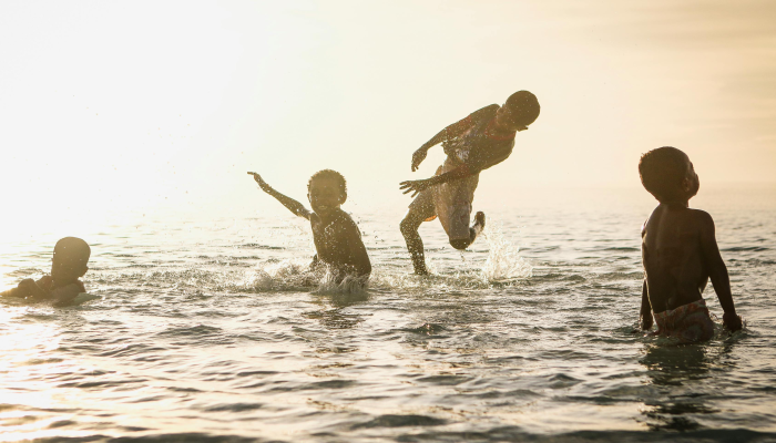 世界游泳大师锦标赛在多哈以团结的最后信息结束 世界游泳大师锦标赛在多哈以团结的最后信息结束