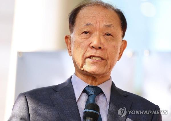 This undated file photo shows Hwang Woo-yea, who was nominated as the new leader to head an emergency leadership committee of the ruling People Power Party on April 29, 2024. (Yonhap)
